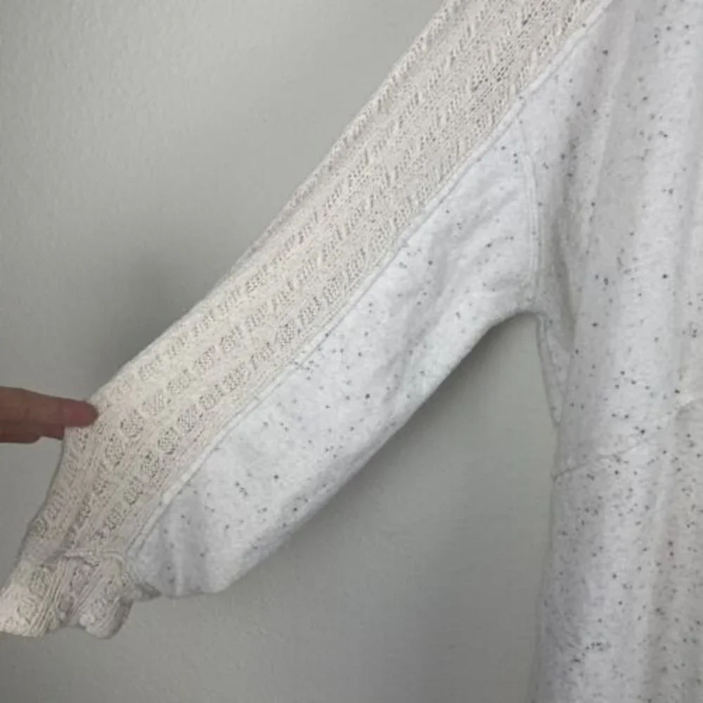 Free‎ People oversized oatmeal pullover Crochet Long Sleeves Size Small​​​​​​